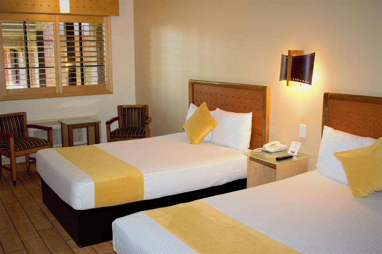 Hotel Colonial เม็กซิกาลิ ภายนอก รูปภาพ