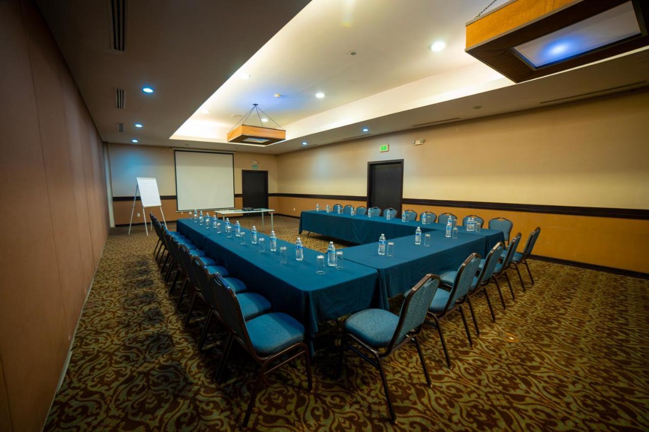Hotel Colonial เม็กซิกาลิ ภายนอก รูปภาพ