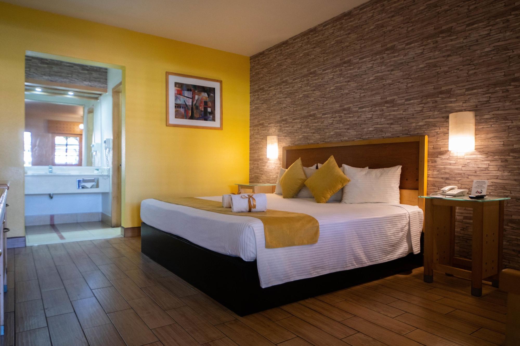 Hotel Colonial เม็กซิกาลิ ภายนอก รูปภาพ