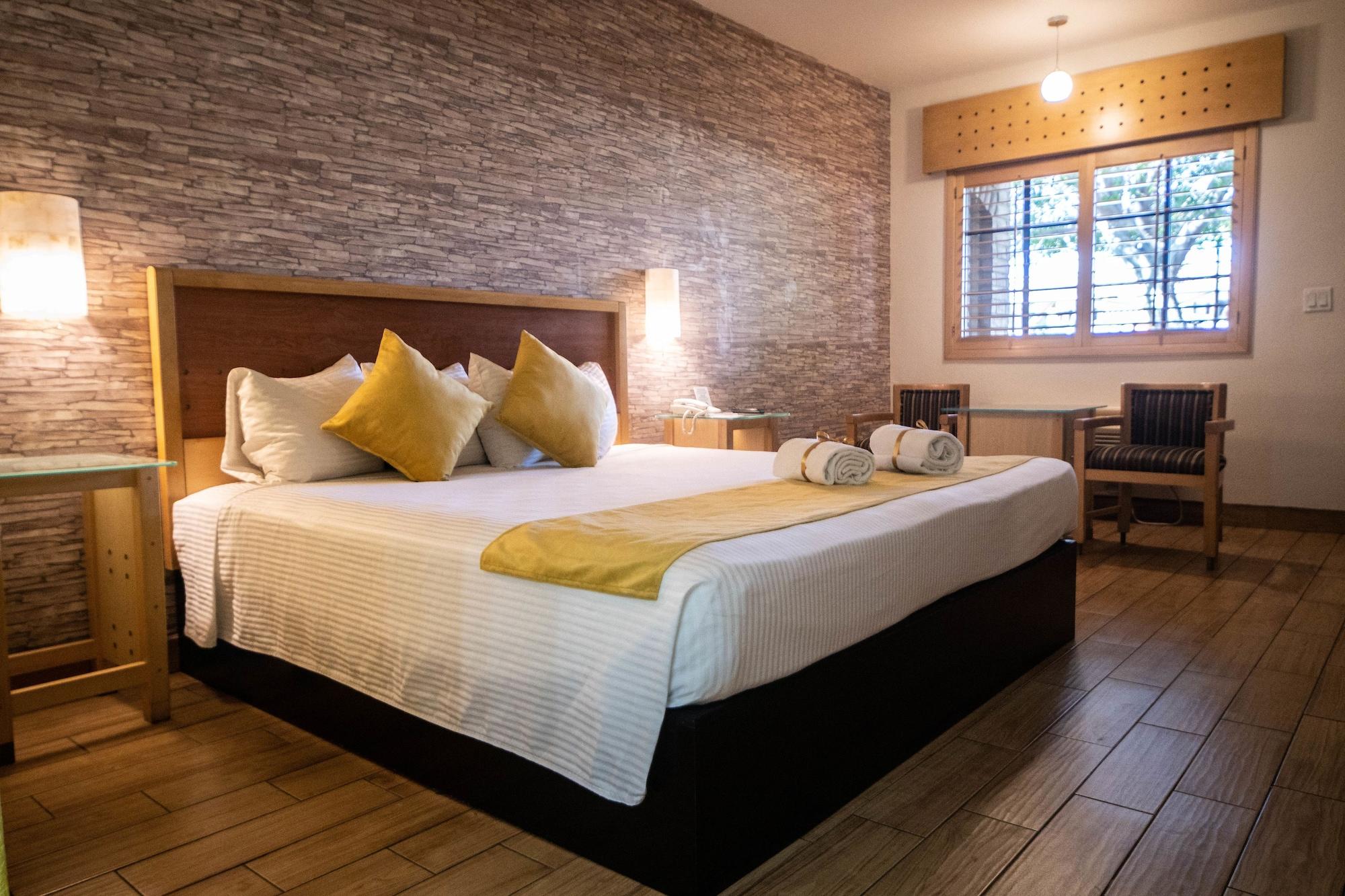 Hotel Colonial เม็กซิกาลิ ภายนอก รูปภาพ