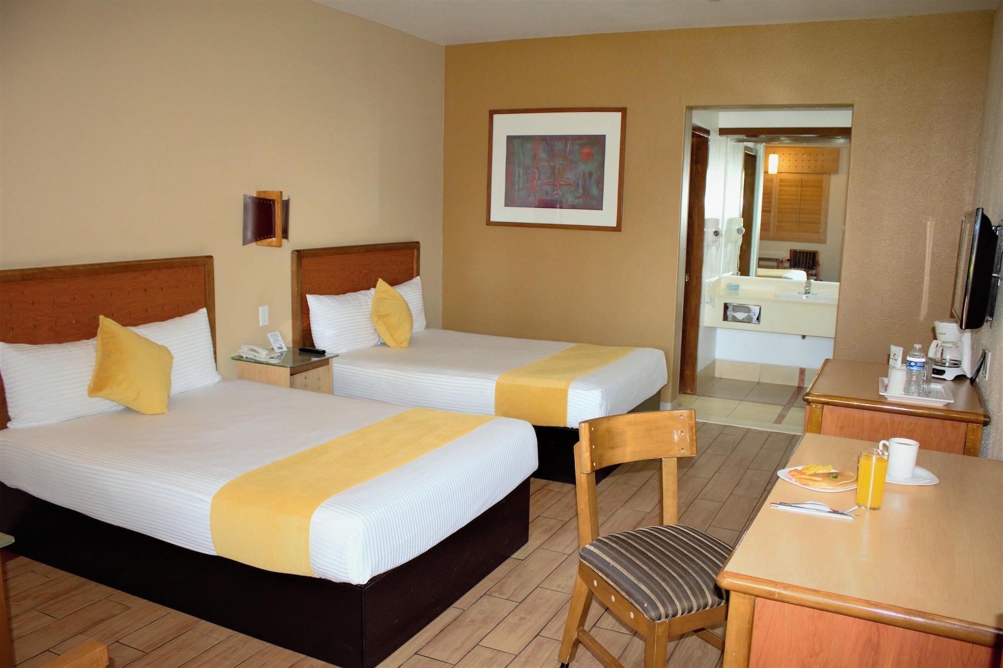 Hotel Colonial เม็กซิกาลิ ภายนอก รูปภาพ