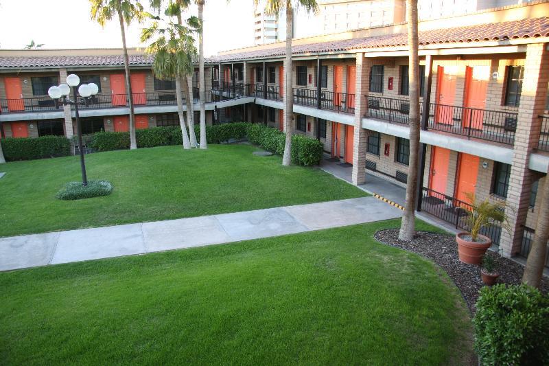 Hotel Colonial เม็กซิกาลิ ภายนอก รูปภาพ