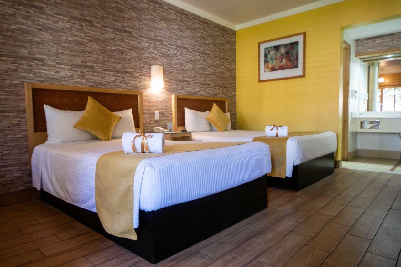 Hotel Colonial เม็กซิกาลิ ภายนอก รูปภาพ