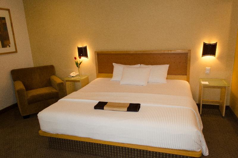 Hotel Colonial เม็กซิกาลิ ภายนอก รูปภาพ